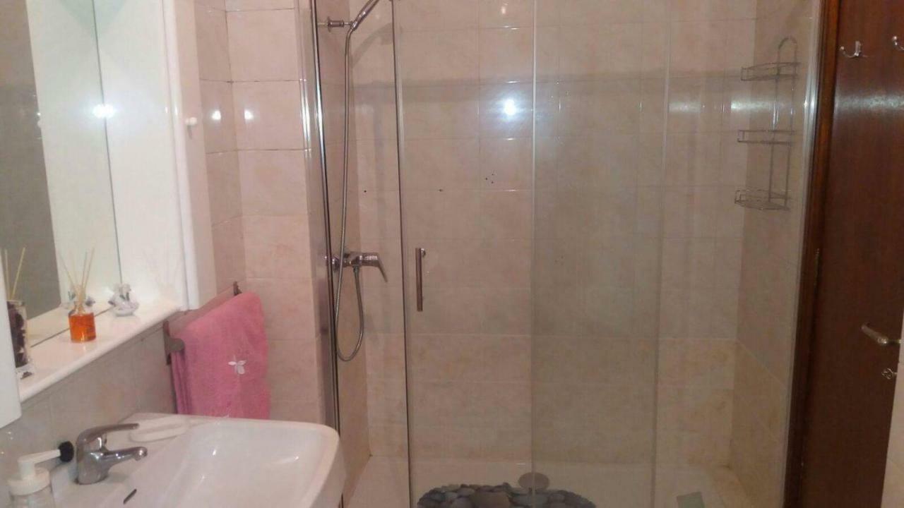 Quarto Com 4 Camas Porto Kültér fotó