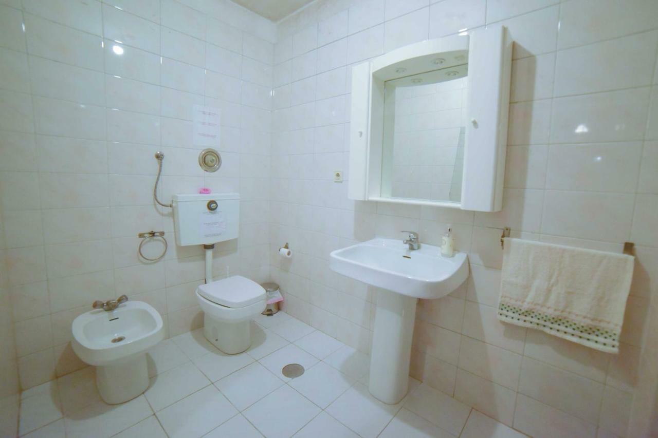 Quarto Com 4 Camas Porto Kültér fotó