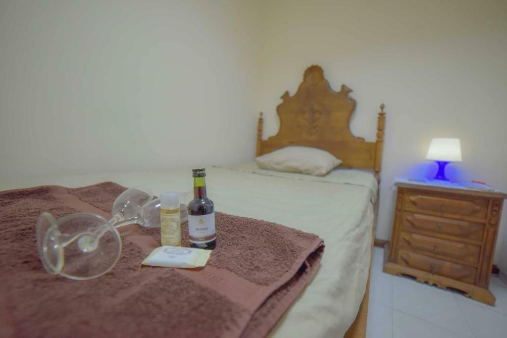 Quarto Com 4 Camas Porto Kültér fotó